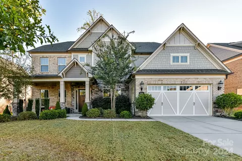 584 Vine St, Fort Mill, SC 29707