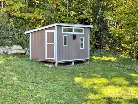 884 Mule Stomp Rd, Clyde, NC 28721 photo 35