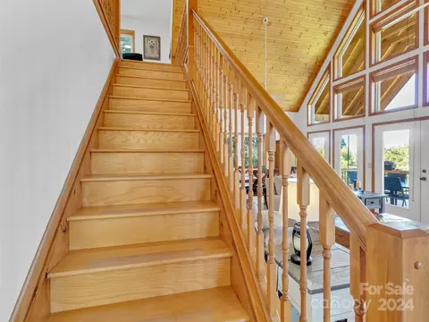 884 Mule Stomp Rd, Clyde, NC 28721 photo 18
