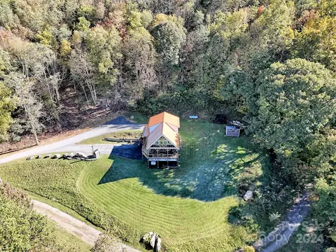 884 Mule Stomp Rd, Clyde, NC 28721 photo 31