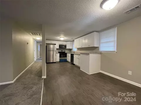 Entry Way - 988 Chaffee Rd, Lancaster, SC 29720 photo 1 of 3