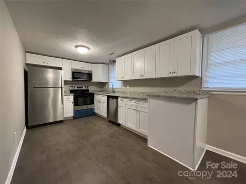 Kitchen - 988 Chaffee Rd, Lancaster, SC 29720 photo 1 of 3