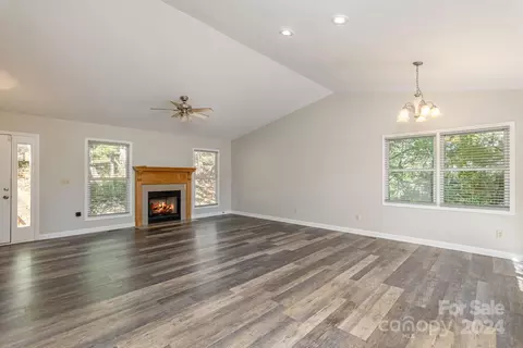 Living - 94 Winners Cir, Tryon, NC 28782 photo 2 of 6