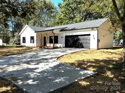 1006 St Davids Se 16-19a St SE #16-19/A, Conover, NC 28613