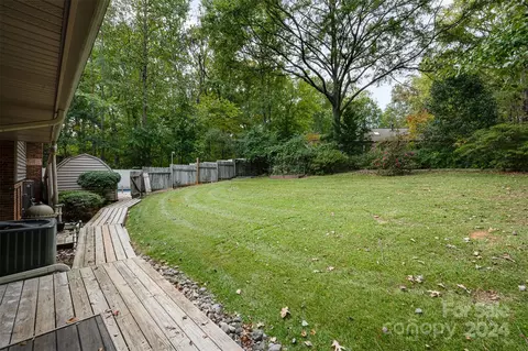 1014 E Meadow Dr, Lancaster, SC 29720 photo 27