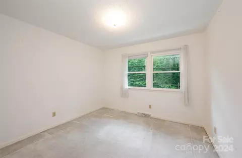 1014 E Meadow Dr, Lancaster, SC 29720 photo 8