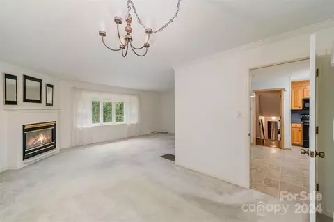 1014 E Meadow Dr, Lancaster, SC 29720 photo 5