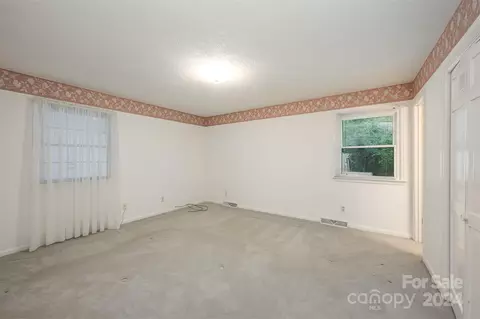 1014 E Meadow Dr, Lancaster, SC 29720 photo 13