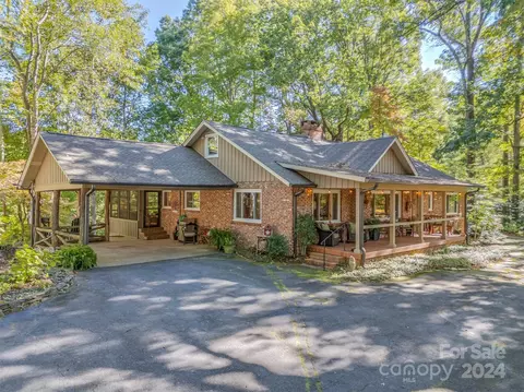 601 E Park Dr, Tryon, NC 28782 photo 2