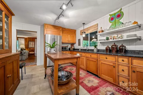 601 E Park Dr, Tryon, NC 28782 photo 19