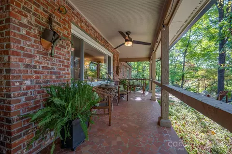601 E Park Dr, Tryon, NC 28782 photo 9