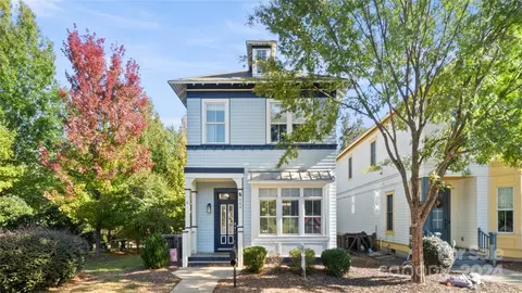 444 Hollyhock Ln, Fort Mill, SC 29708