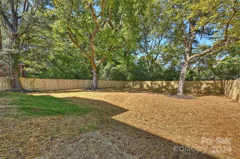 563 Lyttleton Dr, Charlotte, NC 28211 photo 36