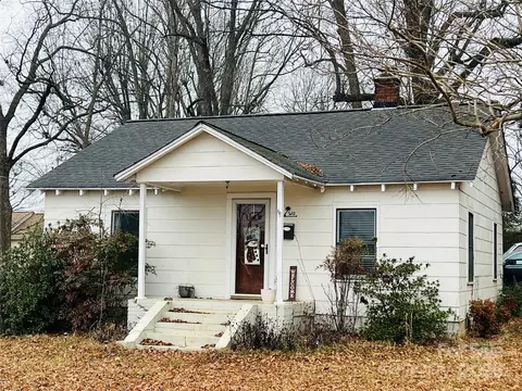 210 S Oriental Ave, Kings Mountain, NC 28086