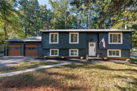 333 Regency Dr, Charlotte, NC 28211