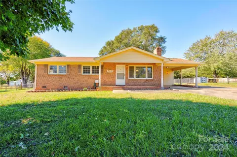 1689 Montevista Dr, Shelby, NC 28150