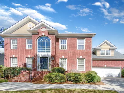 14030 Harvington Dr, Huntersville, NC 28078