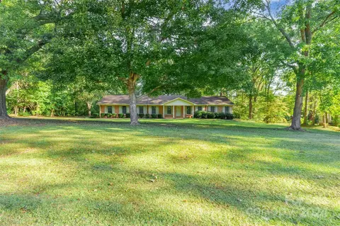 2482 Westminster Dr, Rock Hill, SC 29732