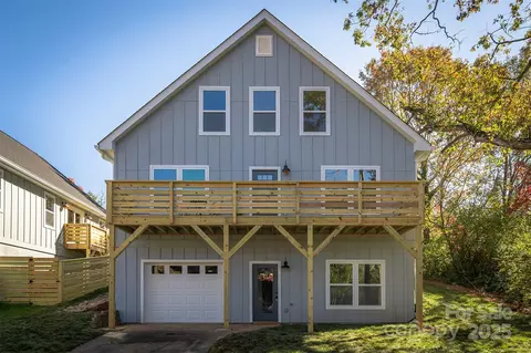 30 Crestview St, Asheville, NC 28803