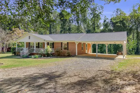 2876 Filbert Hwy, Clover, SC 29710