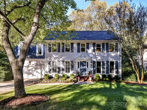 7117 Crown Colony Dr, Charlotte, NC 28270