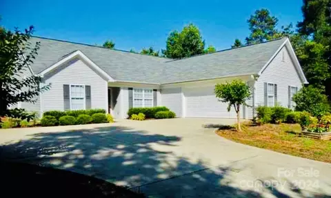 7009 Davis Rd, Waxhaw, NC 28173