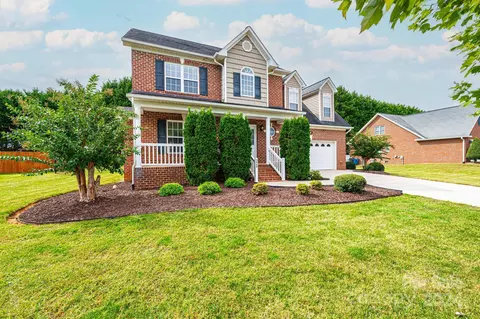 3468 47th Avenue Ne Pl NE, Hickory, NC 28601