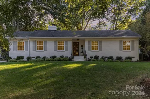 5808 Wedgewood Dr, Charlotte, NC 28210