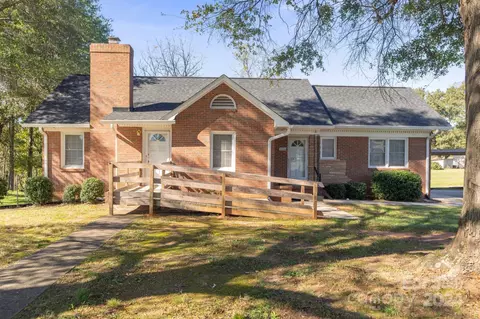 10544 Moores Chapel Rd, Charlotte, NC 28214