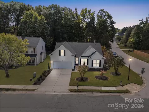 1697 Baylor Dr, Rock Hill, SC 29732