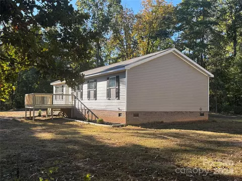 45241 Wildwood Rd, Richfield, NC 28137
