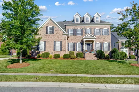 1808 Grafling Ct, Waxhaw, NC 28173