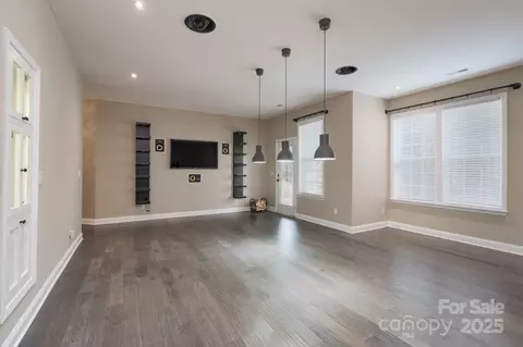 Living - 507 Quicksilver Trl, Fort Mill, SC 29708 photo 11 of 12