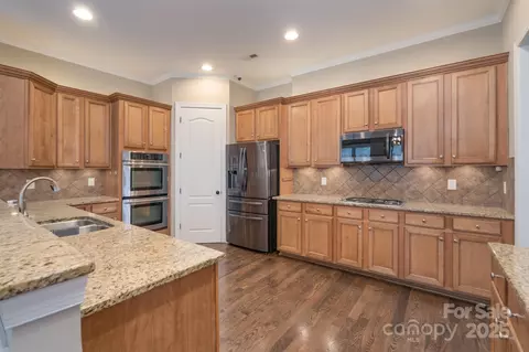 Kitchen - 507 Quicksilver Trl, Fort Mill, SC 29708 photo 2 of 3