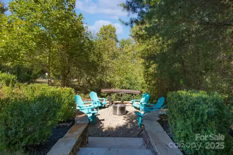 Exterior - 507 Quicksilver Trl, Fort Mill, SC 29708 photo 2 of 4