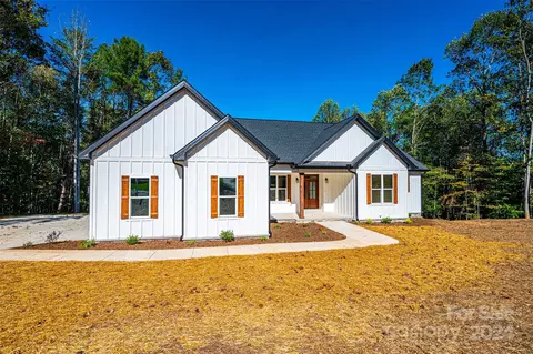 5962 Alexander Pl, Granite Falls, NC 28630