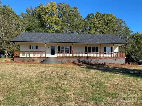1966 Burkin Rd, Mcconnells, SC 29726