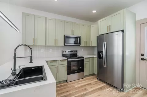 508 E 22nd St, Kannapolis, NC 28083 photo 5