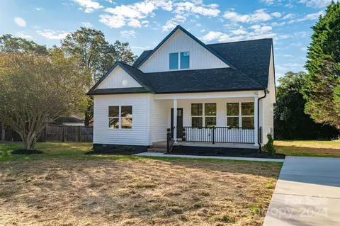 122 Nantz Ave, Mount Holly, NC 28120