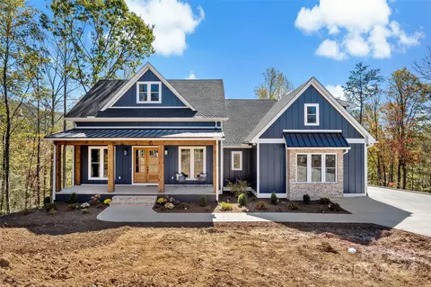 143 Sunny Morning Ct, Hendersonville, NC 28792