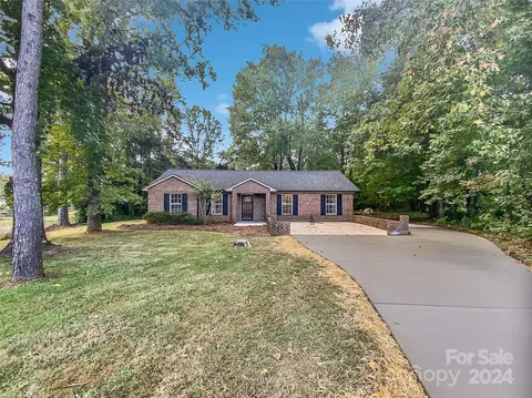 1150 Phillip St, Salisbury, NC 28147