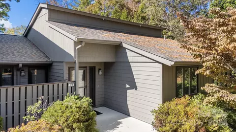 464 Crowfields Dr, Asheville, NC 28803