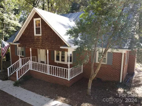 7226 Ashbourne Ln, Mint Hill, NC 28227