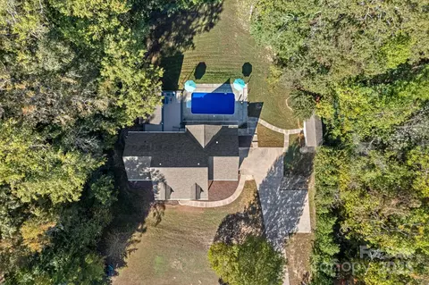 357 China Grove Rd, Kannapolis, NC 28083