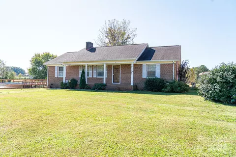 501 Texas Trl, Dallas, NC 28034