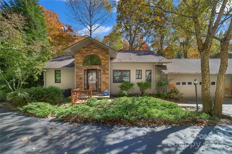 792 Tsisqua Cir, Brevard, NC 28712