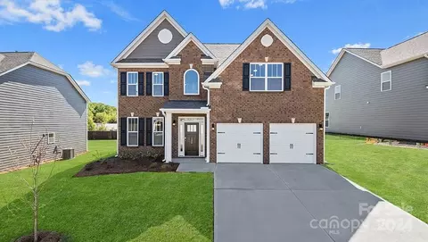 5072 Silver Creek Ln, Denver, NC 28037