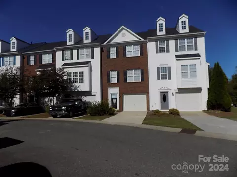 141 Rock Ridge Ln, Mount Holly, NC 28120