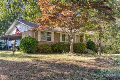341 Greenbay Dr, Rock Hill, SC 29732