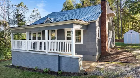 Exterior - 108 Powell Rd, Morganton, NC 28655 photo 2 of 9